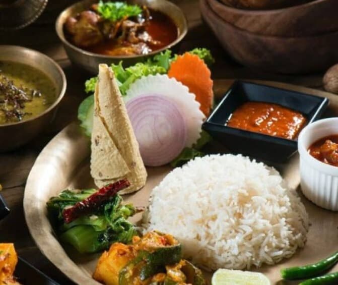 The Best Nepali Dishes To Try While Trekking